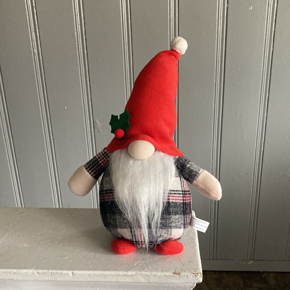 NWT- 16” Adorable Red Hat- Black, White & Red Plaid- Holiday Gnome Decorations - Picture 12 of 17